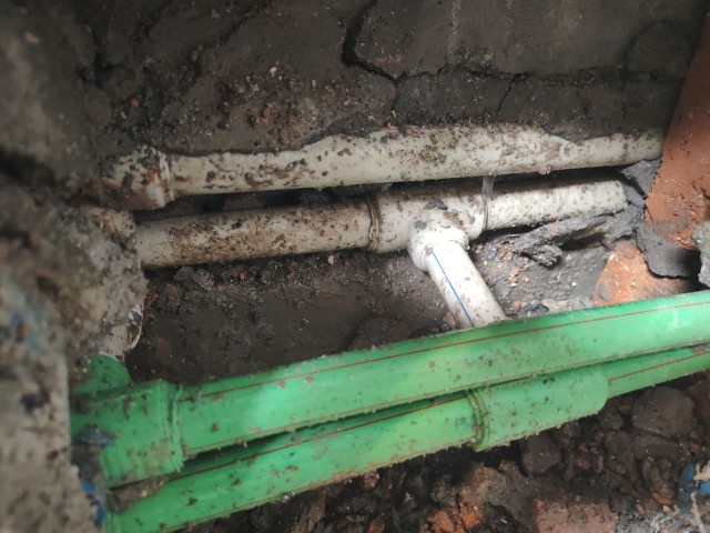 唐山市消防水管漏水检测维修.客厅漏水检测维修